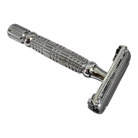 Classic Butterfly Twist to Open Double Edge Safety Razor Chrome Finish NEW - Picture 1 of 10